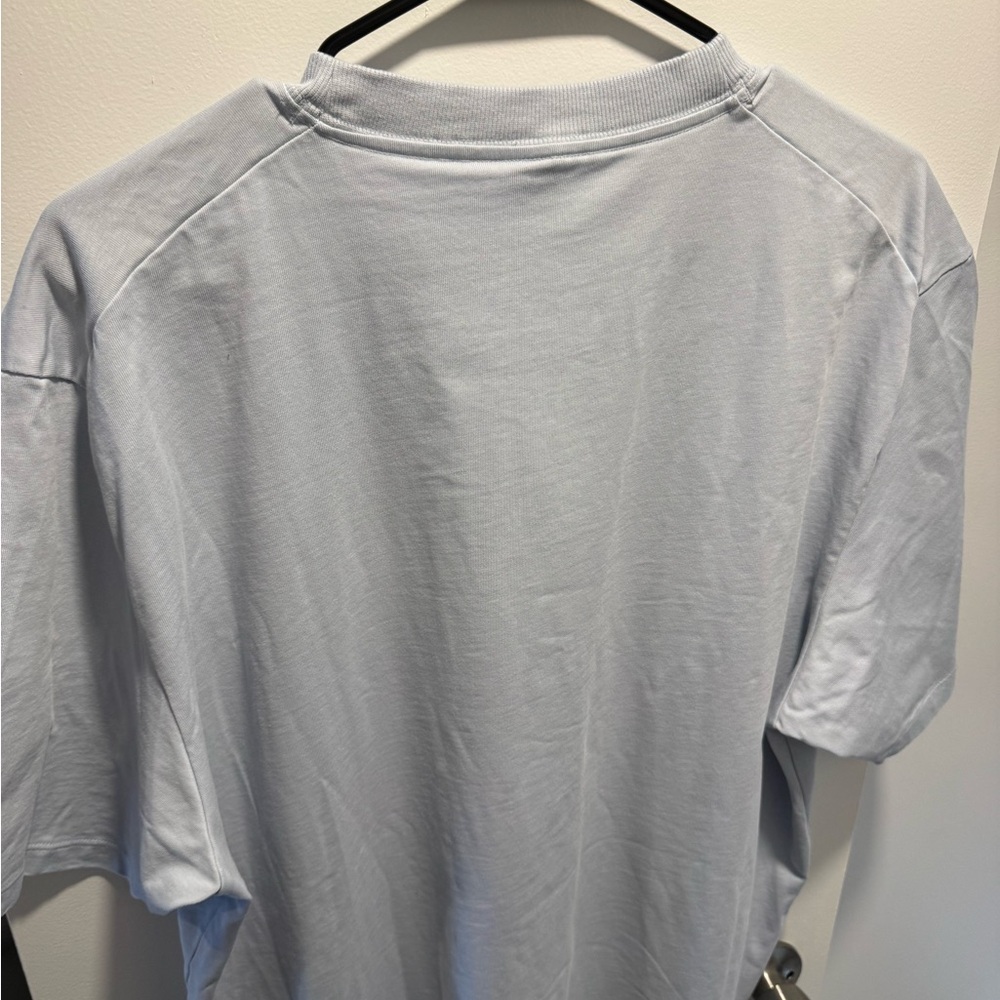 Lululemon Men’s Large Heavyweight cotton t shirt - Picture 4 of 4